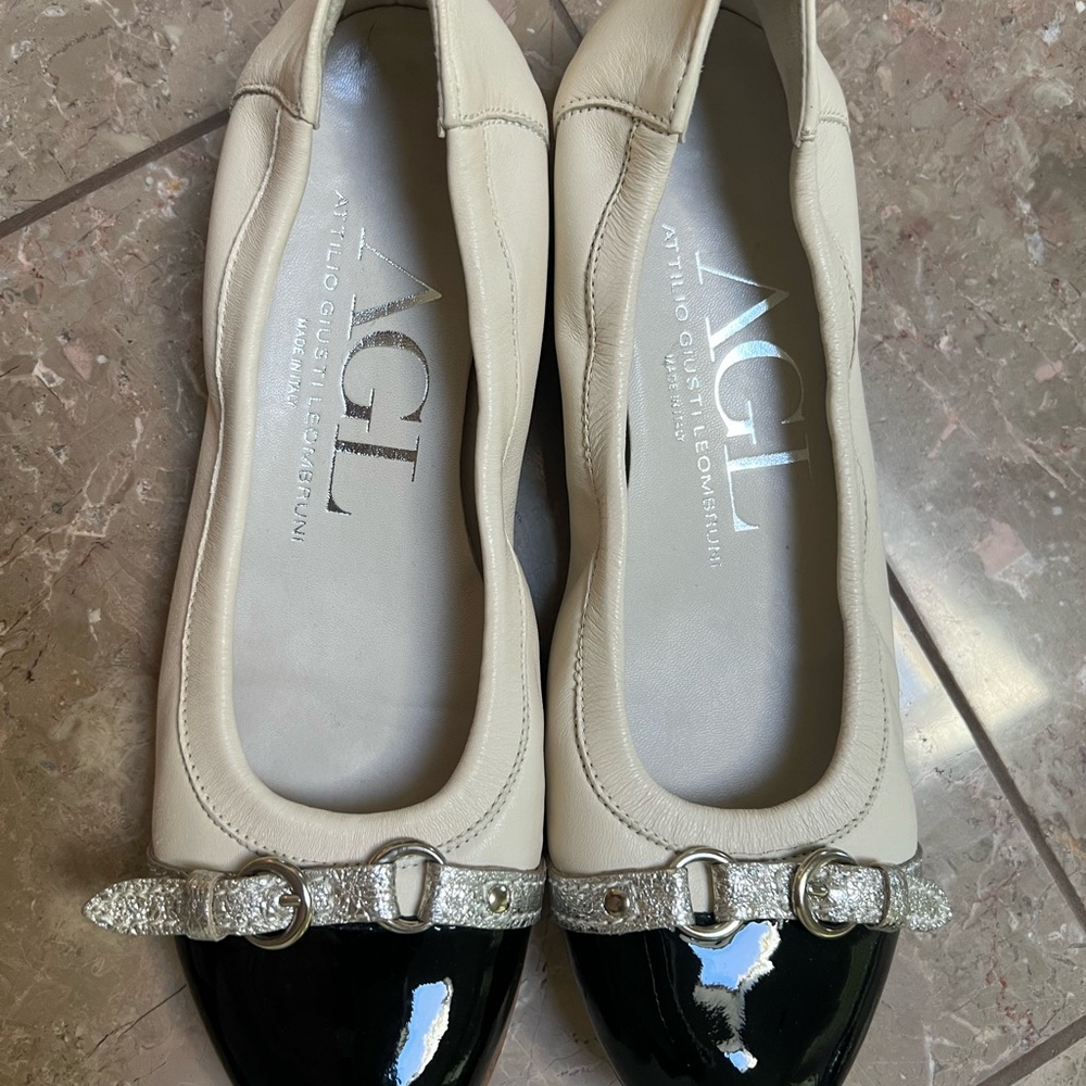 AGL Cream and Black Ballet Flats with silver buckle